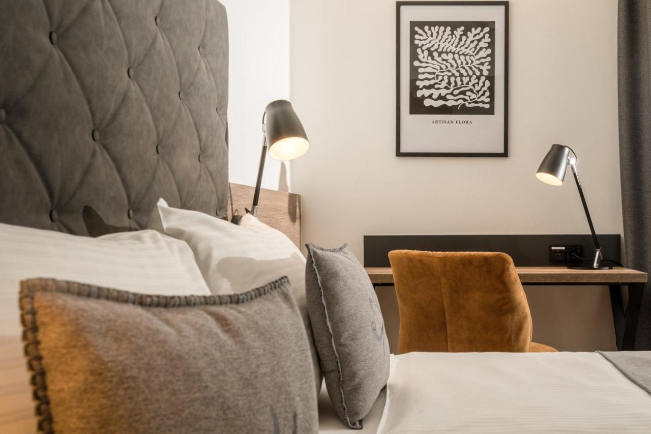Landhotel Sonne Neuendettelsau Luaran gambar