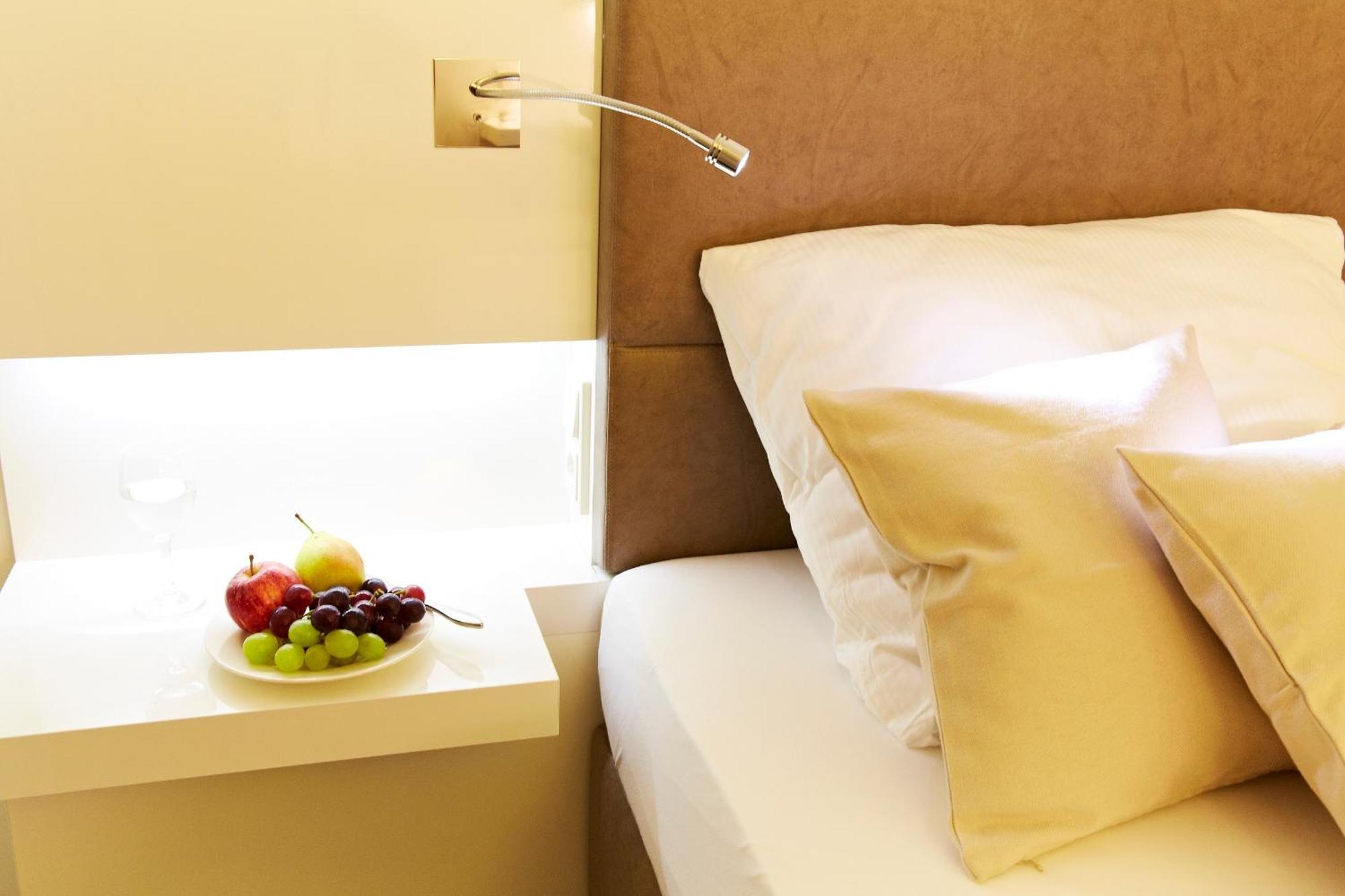 Landhotel Sonne Neuendettelsau Luaran gambar