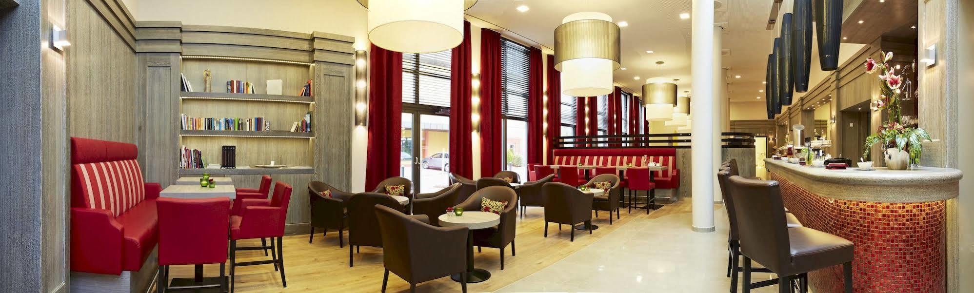 Landhotel Sonne Neuendettelsau Luaran gambar