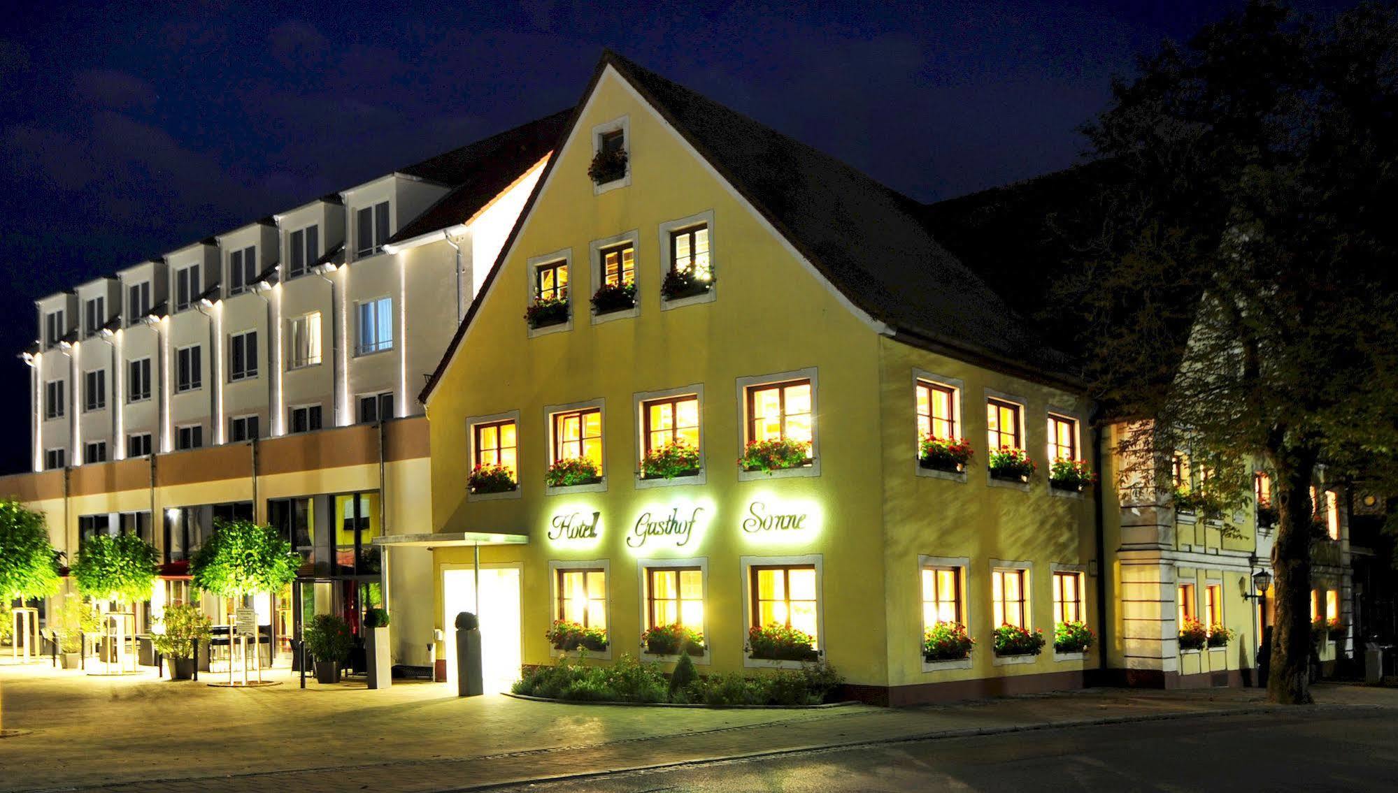 Landhotel Sonne Neuendettelsau Luaran gambar